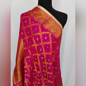Elegant Pink Bandhani Silk Dupatta/ Scarf